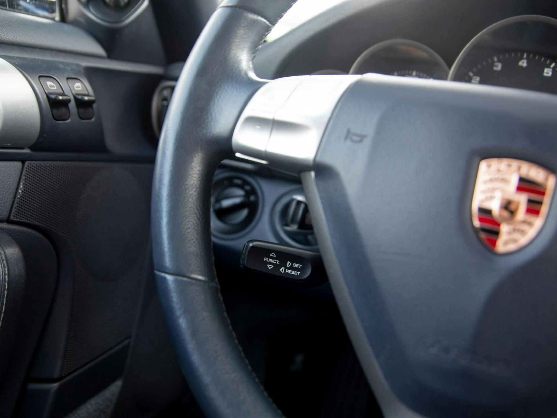 Porsche 911 3.6 Carrera | Schuifdak | Stoelverwarming |
